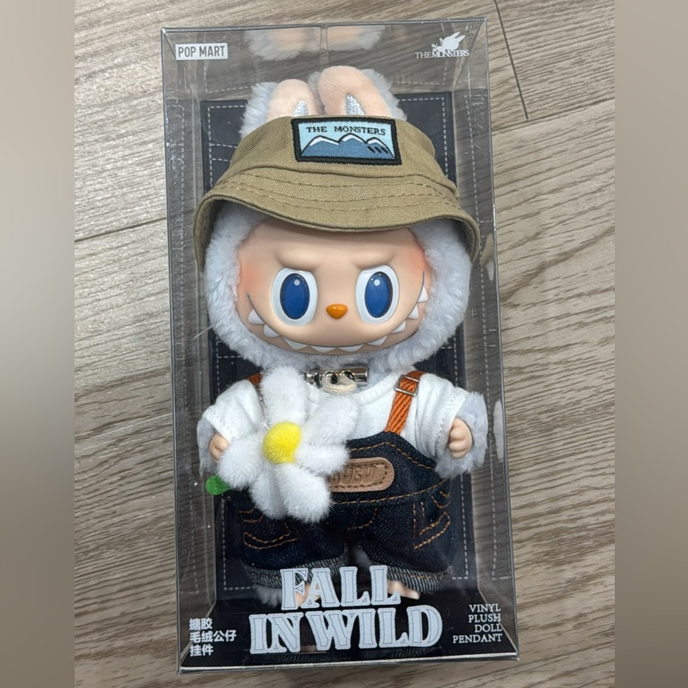 Labubu Fall in Wild NEW POP MART Authentic